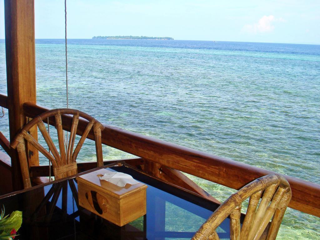 Bunaken Divers Sea Breeze Resort Eksteriør bilde