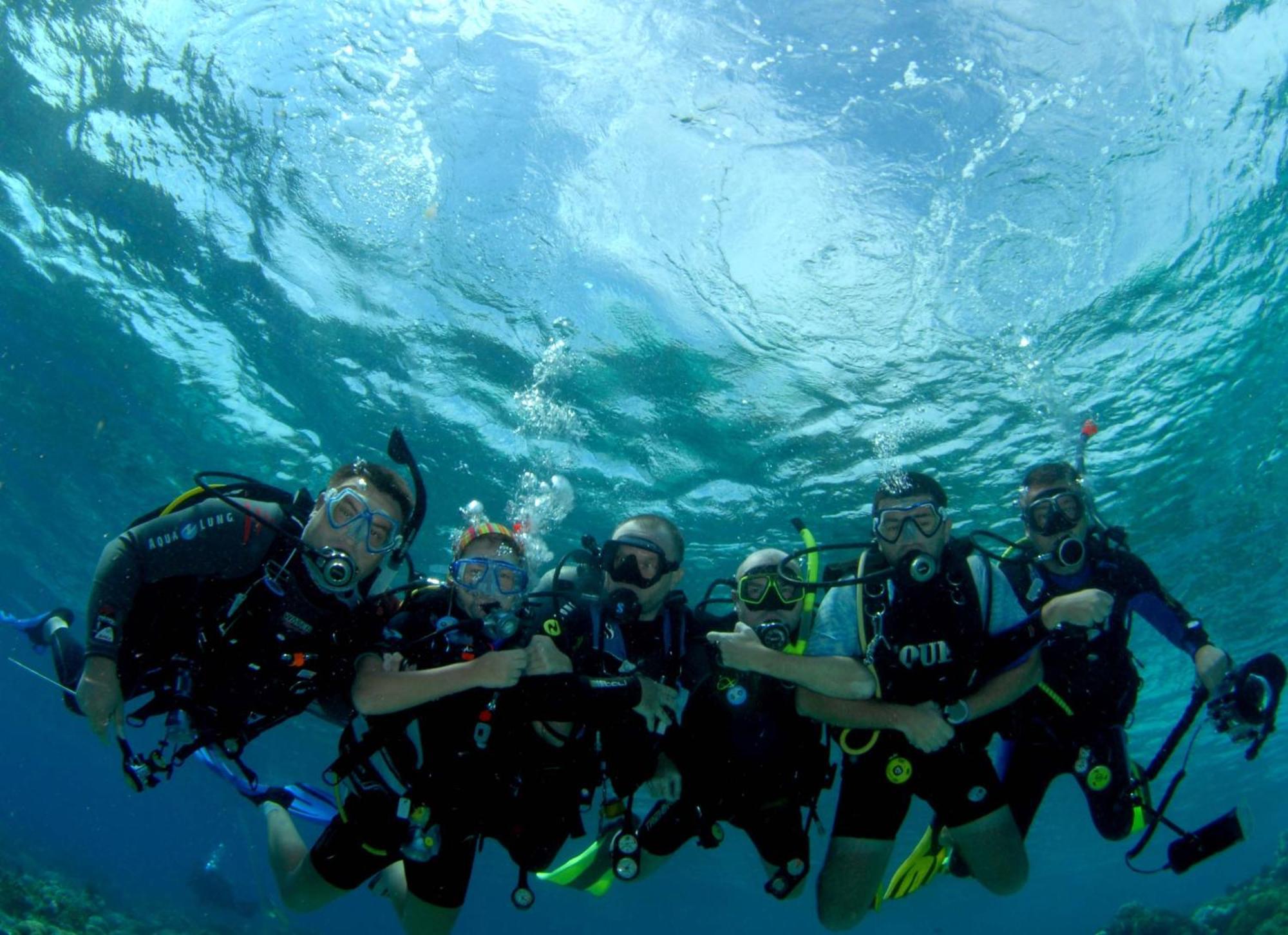 Bunaken Divers Sea Breeze Resort Eksteriør bilde